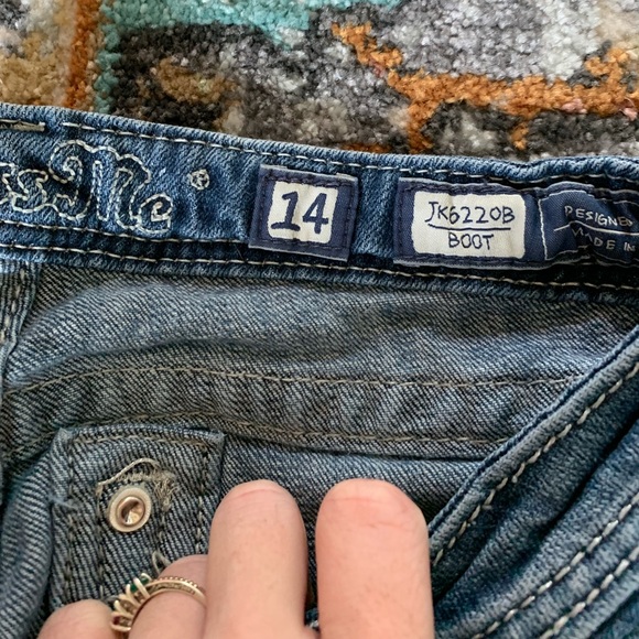 Miss Me Jeans - Picture 2 of 2